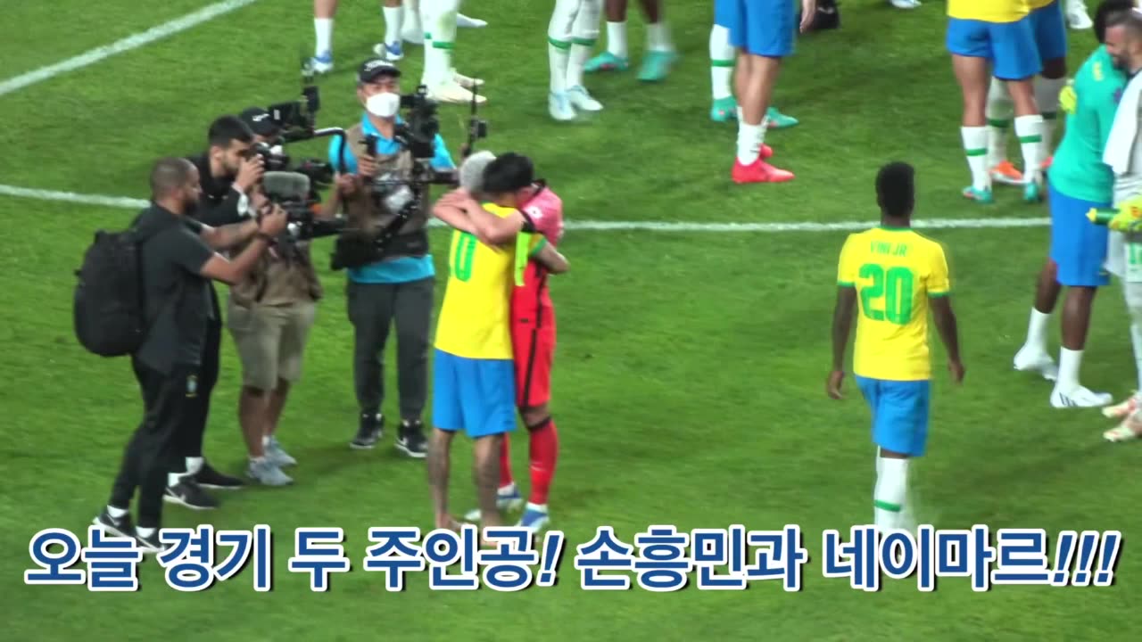 (库里与汤普森)汤普森:库里最显著的特点是无私 14年世界杯开始才相互了解