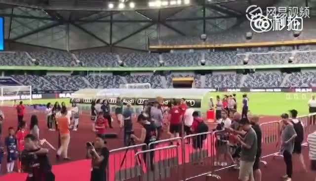 （赵继伟媳妇）哟呵！赵继伟妻子这舞跳的什么水平？