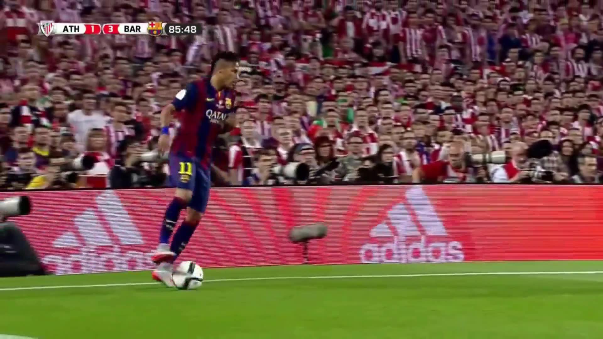 (本·西蒙斯厉害吗)有一说一,本-西蒙斯的防守确实挺强,没的说!