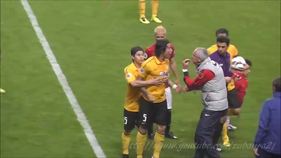 （拉文去哪了）拉文：去TM的...诶！诶！去..去WM的篮球梦？