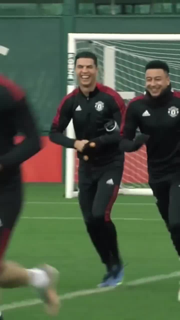 (nba绝杀时刻汤普森)绝境汤杀疯了!落后湖人6分 汤普森连飚3记致命3分反超!