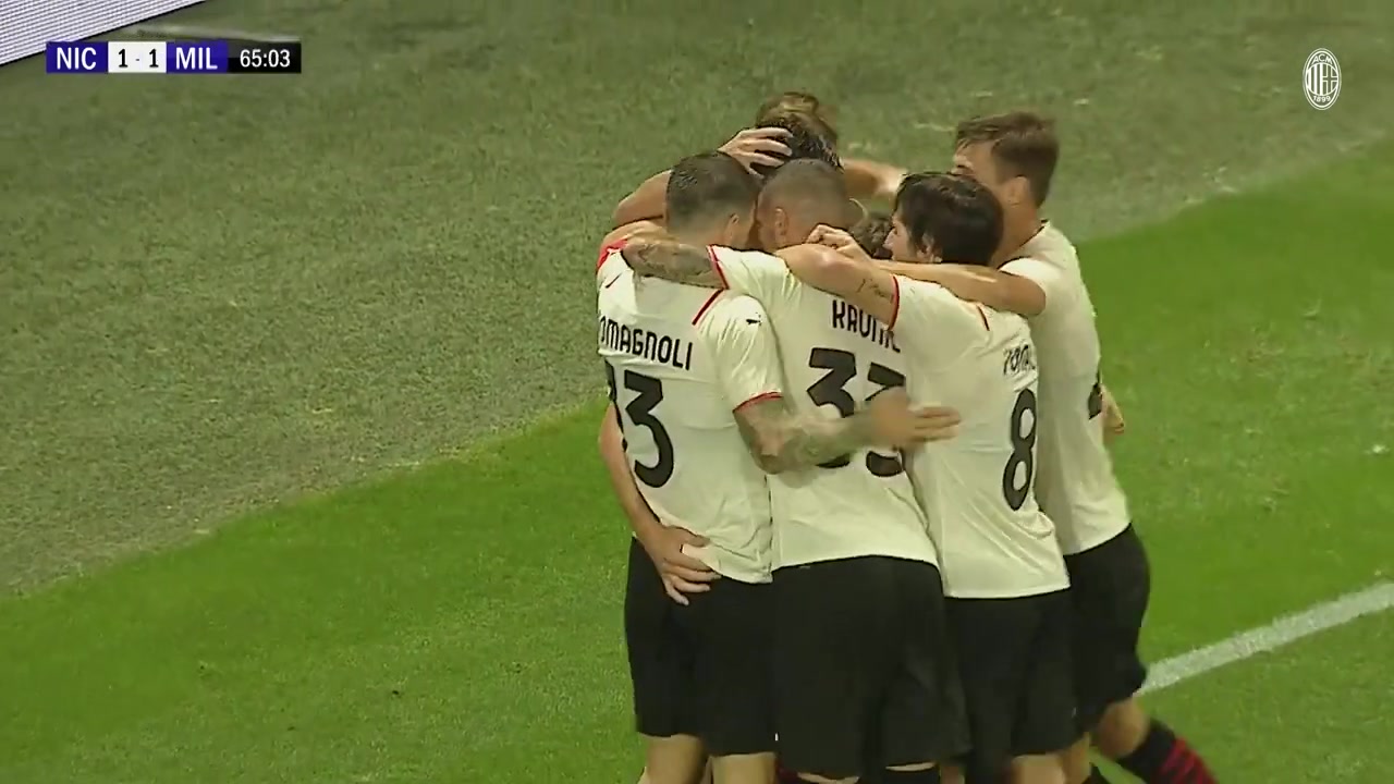 得27分还被训！杜指导将胡明轩换下后在替补席一通训话