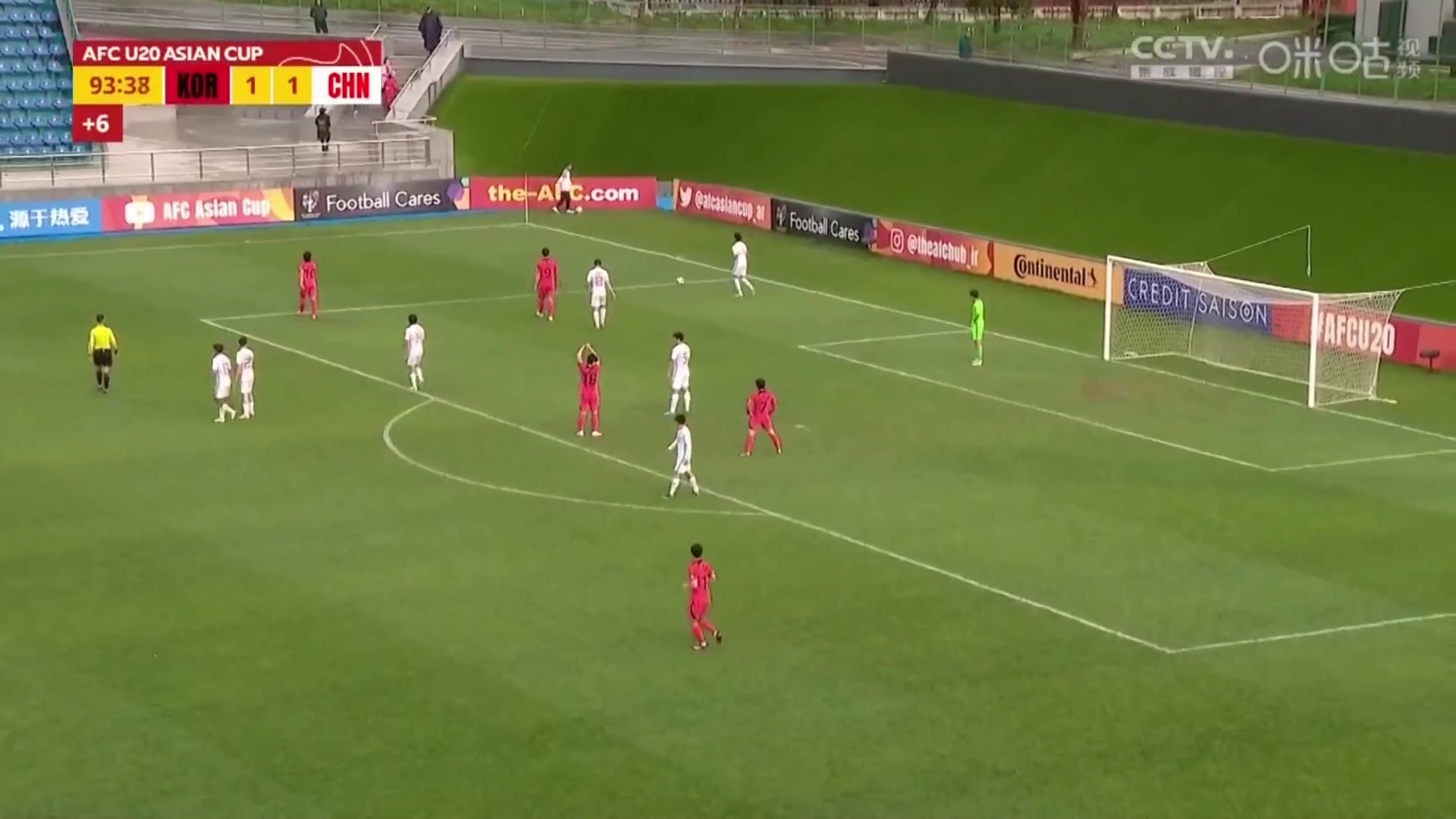 （布克与保罗）布克：小时候在电视前看保罗打球 如今和他并肩作战