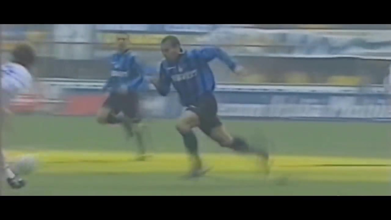 以世界第一身价加盟蓝黑军团，大罗国米时期残暴过人秀！（蓝黑军团国际米兰）