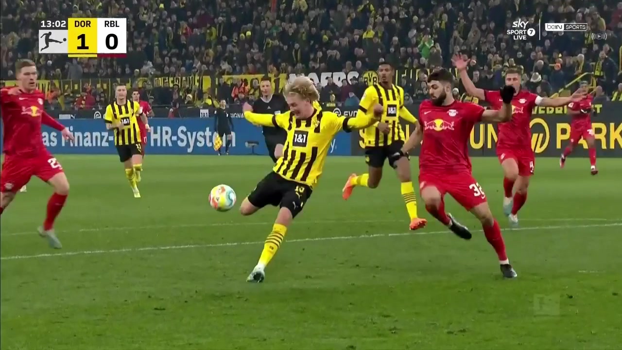 【集锦】德甲-罗伊斯点射埃姆雷-詹破门 多特2-1莱比锡联赛8连胜（德甲-罗伊斯补射破门格雷罗建功 多特2-0柏林联合）