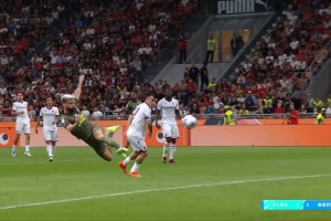 意甲-吉鲁侧钩破门莱奥传射CDK助攻 AC米兰2-0博洛尼亚（吉鲁转会ac米兰）