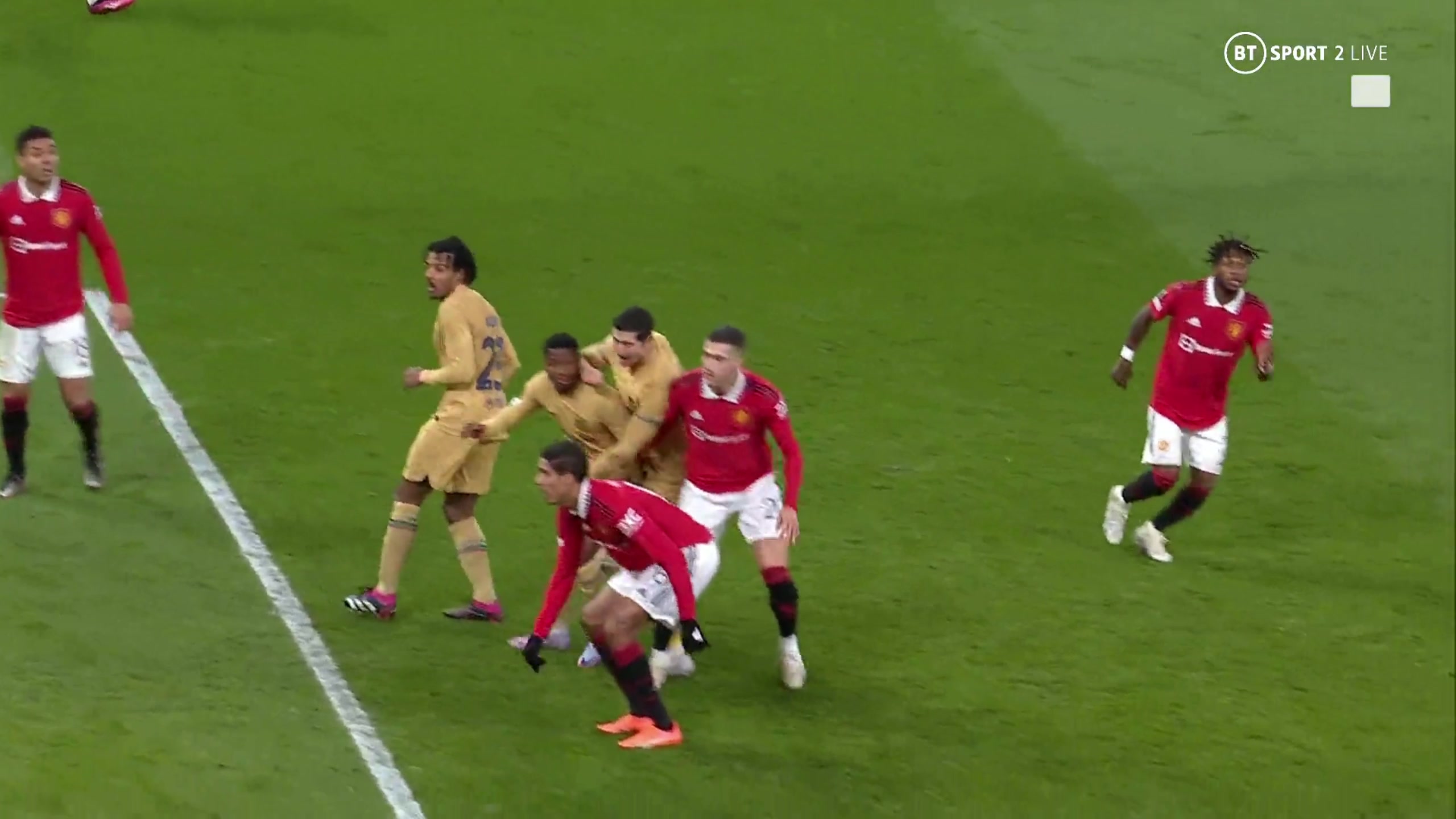 （西蒙斯的比赛）西蒙斯此前训练赛这中远投什么水平？