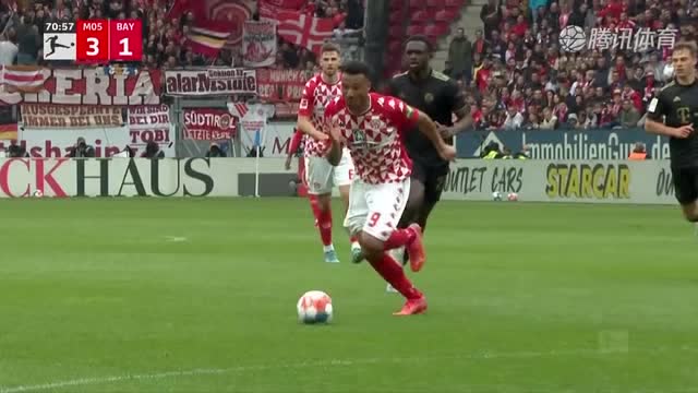 德甲-莱万进球破纪录拜仁全场被轰22脚 拜仁1-3美因茨（莱万已为拜仁打进200粒德甲进球）