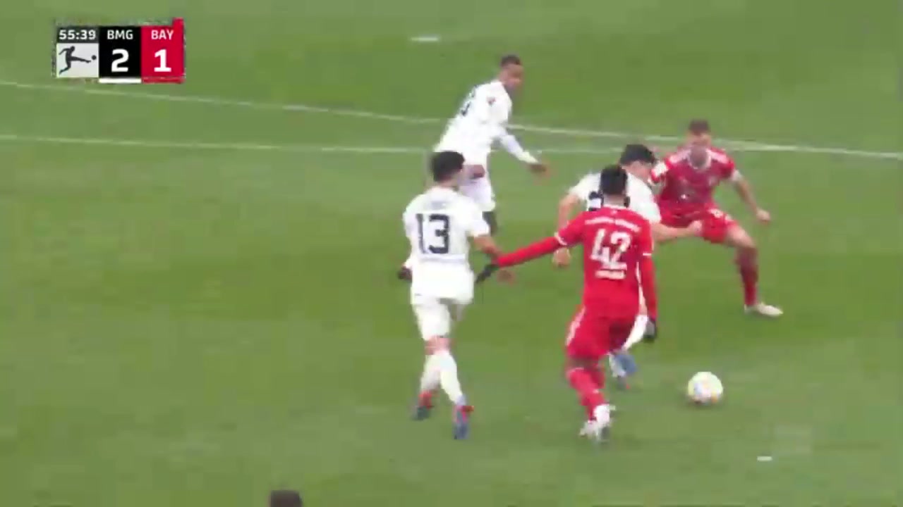 【集锦】德甲-于帕8分钟染红舒波-莫廷破门 十人拜仁2-3负门兴（于帕梅卡诺加盟拜仁）