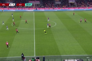 意杯-AC米兰首回合0-0国米 罗马尼奥利伤退什克抱摔未判引争议（意甲24轮ac米兰对罗马）