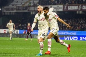 意甲-梅西亚斯雷比奇破门 米兰2-2萨勒尼塔纳无缘联赛三连胜（意甲ac米兰对萨索洛）