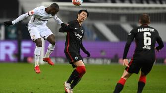 德甲-希克双响主队连入5球 法兰克福5-2勒沃库森（希克在勒沃库森是主力吗）