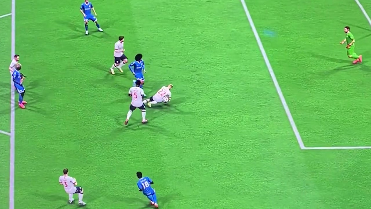 从后卫到门将的切换竟如此丝滑