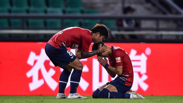 中超-重庆连追两球2-2沧州拿下赛季首分 沧州开赛三轮难求一胜（中超重庆对沧州）