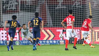 足球之夜-韩佳奇：加油22岁（韩佳奇国足）