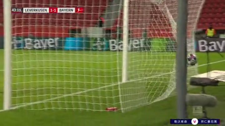 德甲-莱万头球扳平+读秒绝杀 拜仁2-1逆转勒沃库森登顶（莱万已为拜仁打进200粒德甲进球）