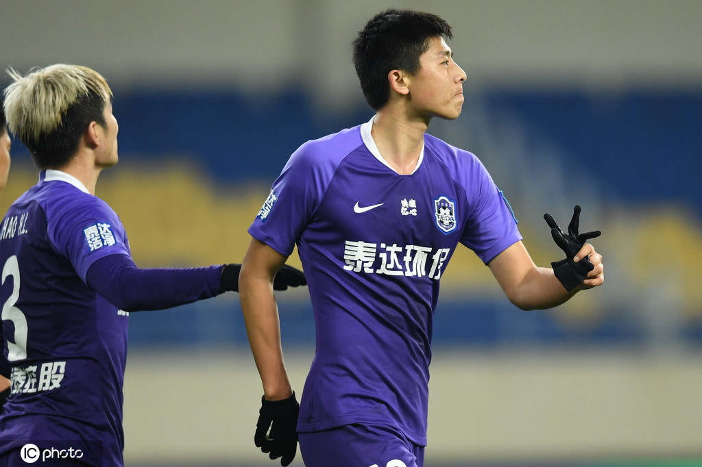 足协杯-郑凯木头槌制胜 天津泰达1-0贵州恒丰晋级（郑凯木转会天津泰达）
