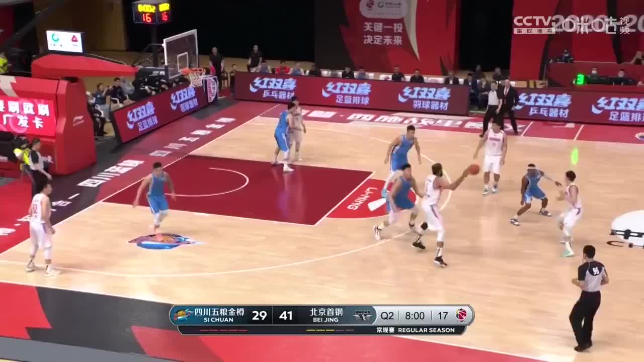 （哈达迪 范子铭）范子铭目瞪口呆！哈达迪浮夸假摔被吹技术犯规