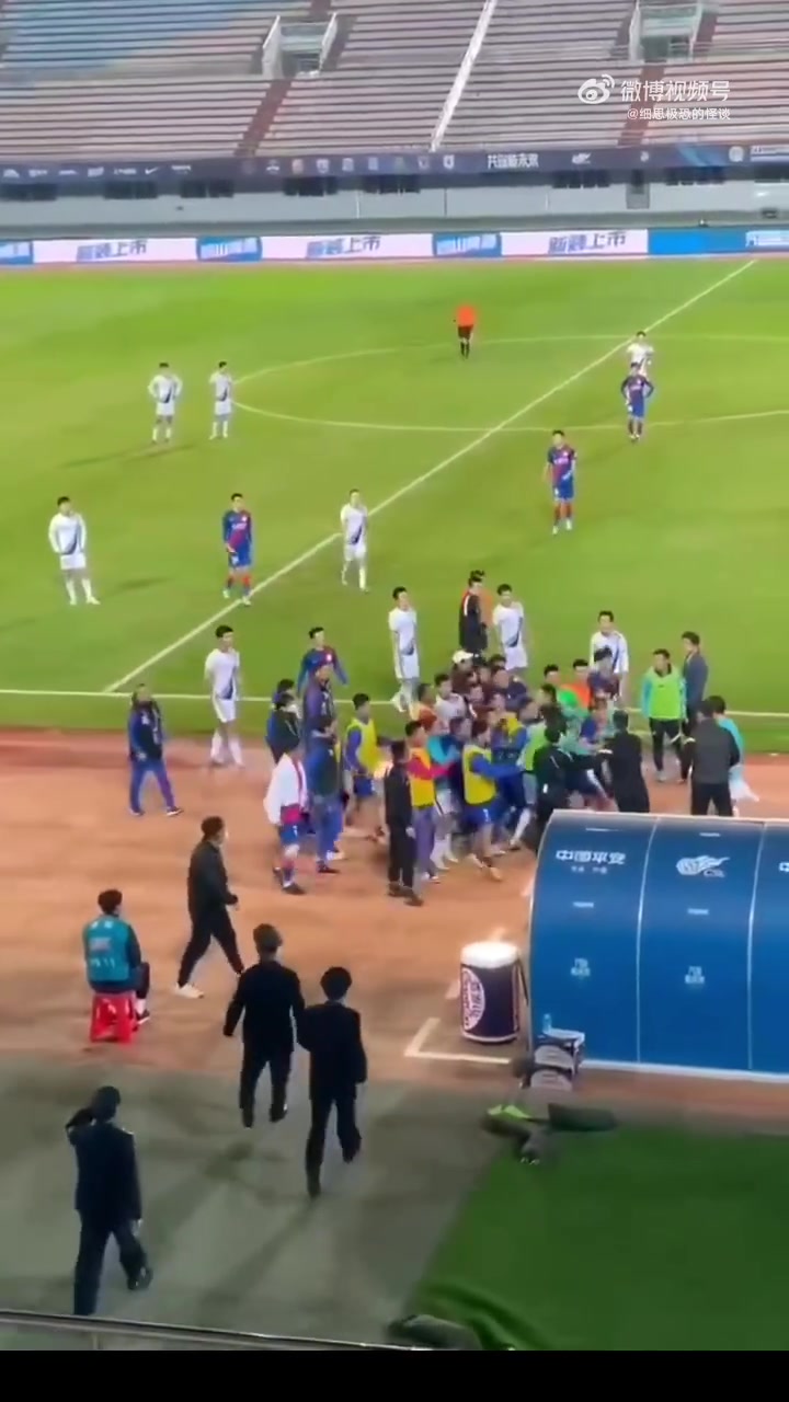 （格里芬:篮网未必能成功 主教练将为用人头疼）马健：格里芬是篮网的意外伤害险 他总决赛能打1节好就不错