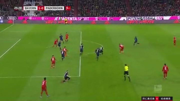 德甲-莱万两球+绝杀格纳布里两传一射 拜仁3-2帕德博恩（德甲-莱万破门+三度中柱 拜仁3-1不莱）