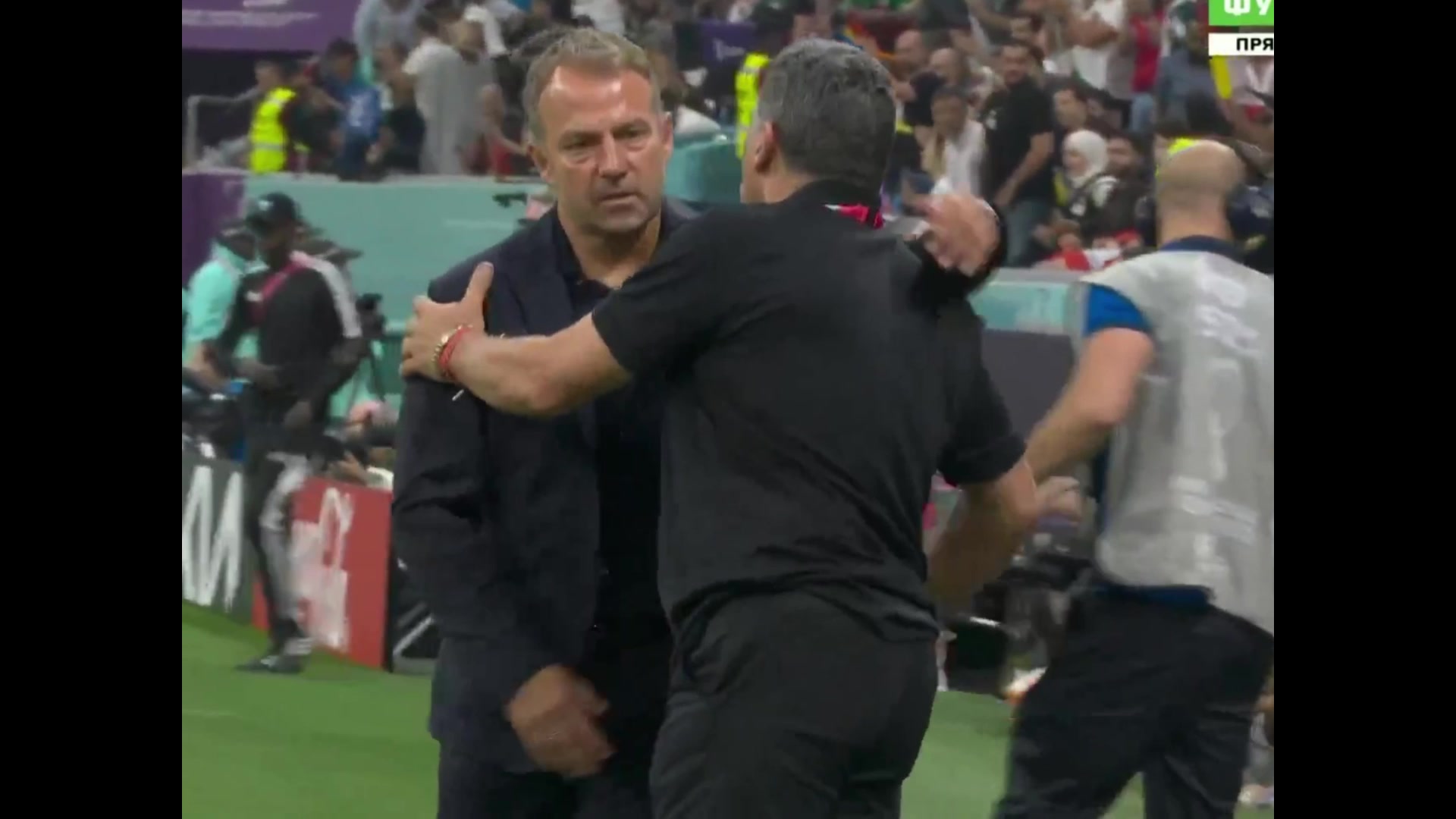 德国队小组出局！主帅弗里克面无表情转身离开！（德国队新主帅弗里克）