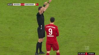 德甲-莱万双响创史胡梅尔斯乌龙 拜仁主场4-0横扫多特（拜仁慕尼黑胡梅尔斯）