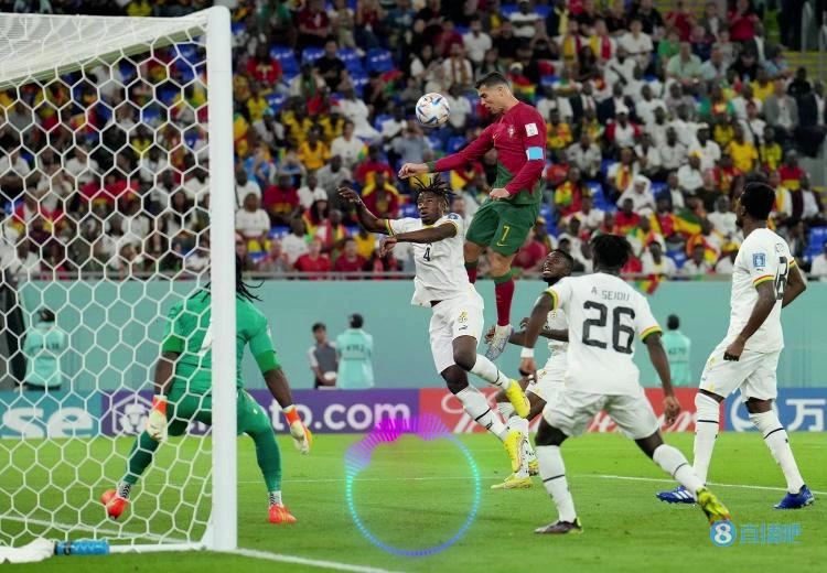 詹俊惋惜没进!张路惊叹C罗:堪比跳高运动员的弹跳