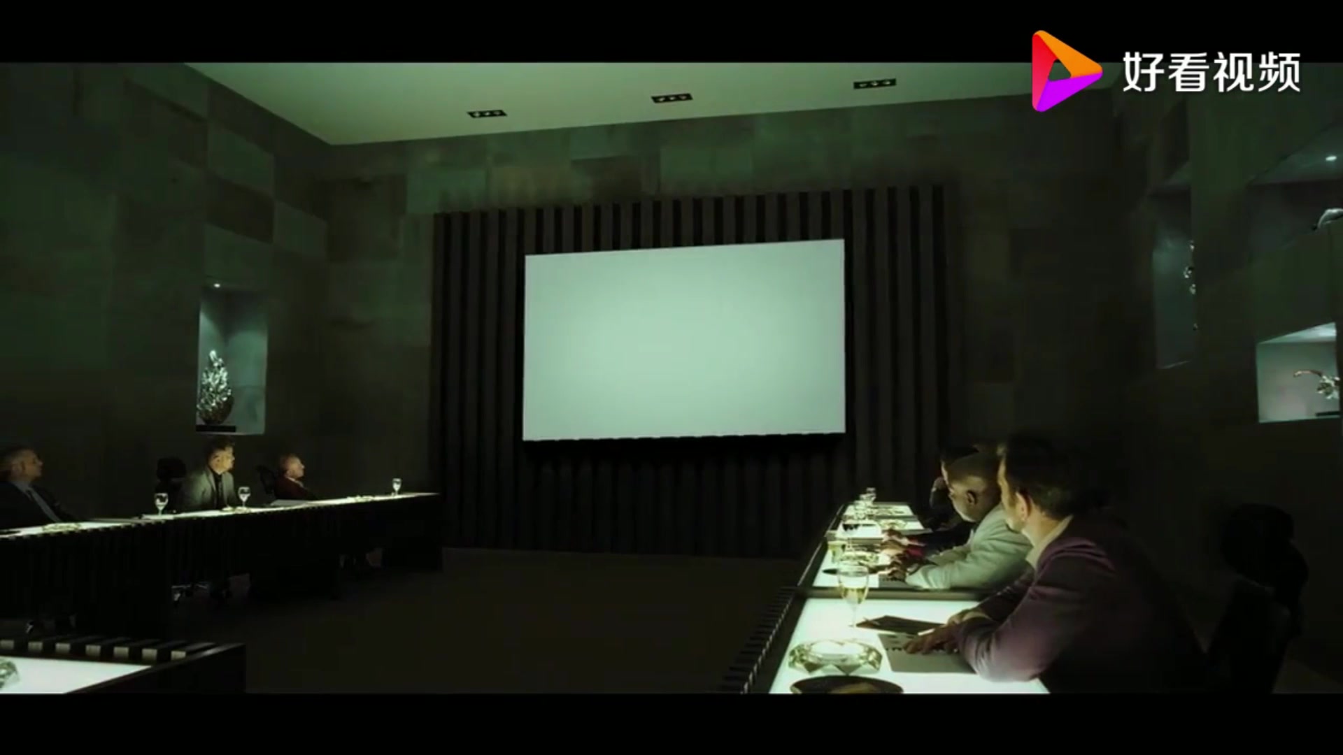 （杜锋 表情包）杜锋指导的表情管控能力已经收放自如了！