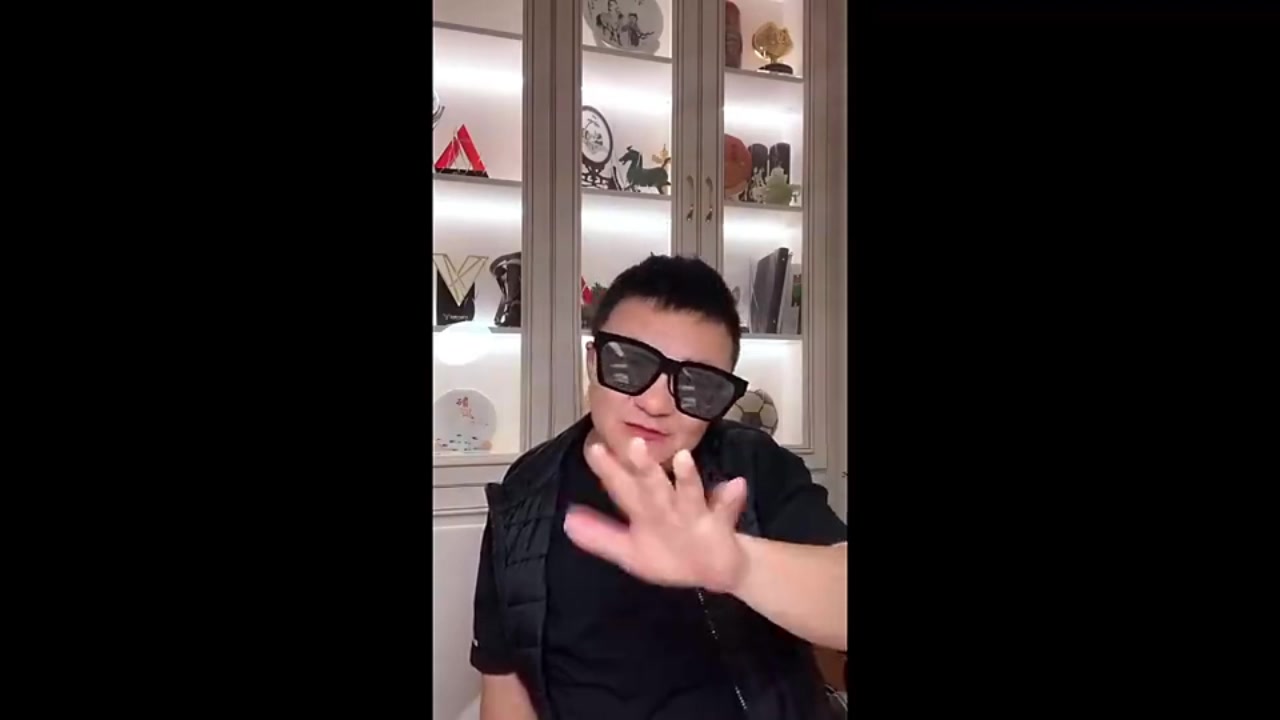 董路:中甲起码4支队全程踢假球 很多俱乐部没钱,那钱从哪来呢？（董路中国足球）