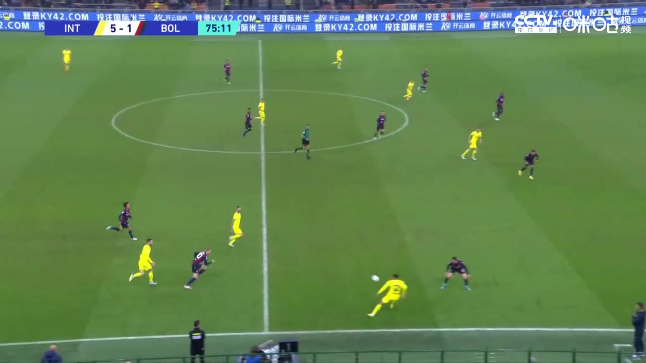 哲科横传到门前 戈森斯后点铲射破门 国米6-1领先（戈森斯 国际米兰）