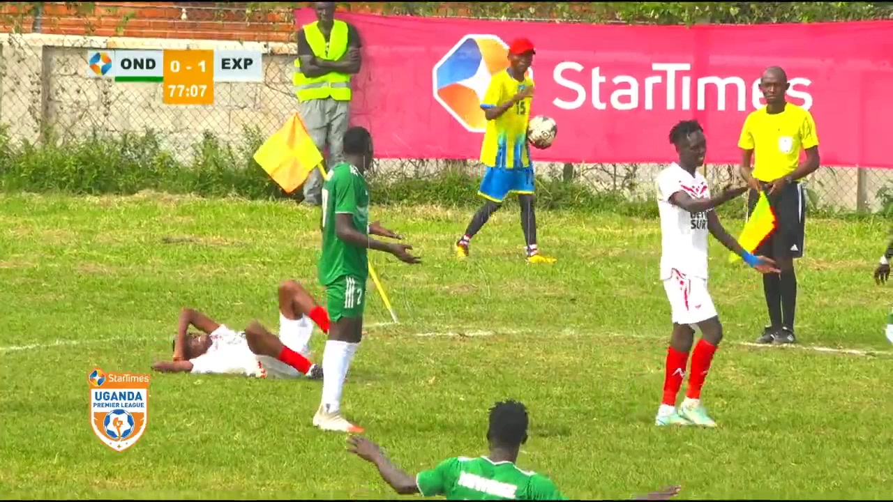 （锡安暴扣集锦）锡安训练秀单臂暴扣 看体型感觉瘦了不少！