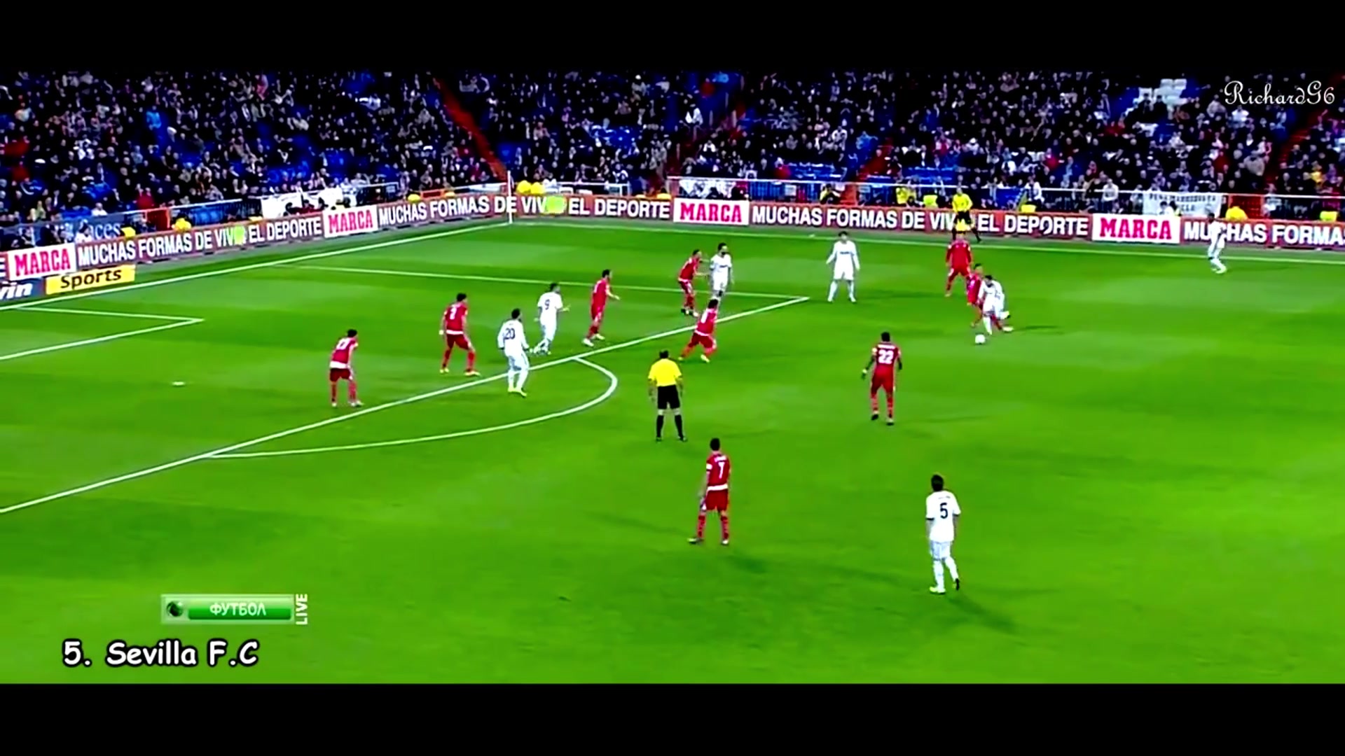 （特雷·杨）总有一天要退到底线！特雷-杨晒练习超远三分视频