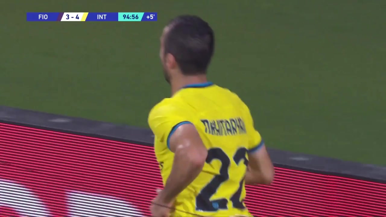 神奇的比赛！姆希塔良补时读秒绝杀 国米4-3佛罗伦萨（姆希塔良德甲数据）