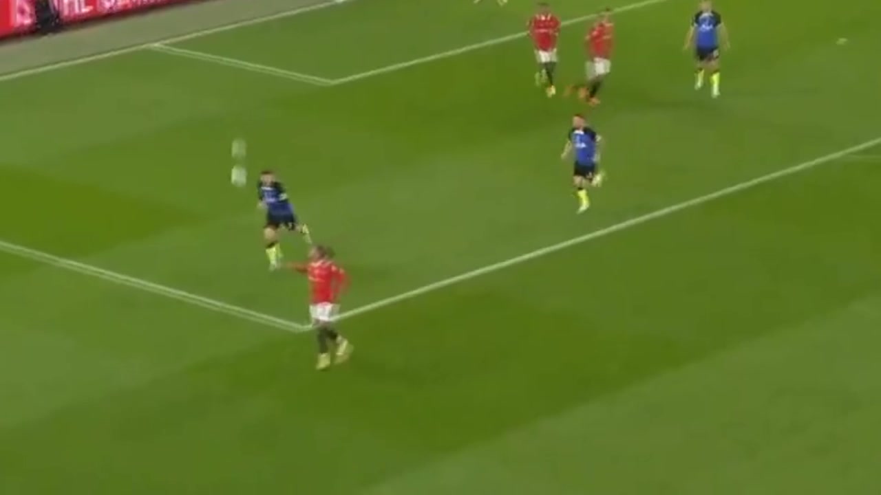 （易建联 请你喝拉菲）名场面！易建联“请你喝拉菲”那场比赛中暴走各种飙分