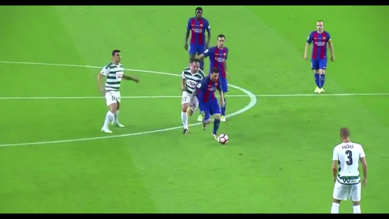 （肯塔基 nba）肯塔基新生以赛亚-杰克逊罚球线内一步风车轮扣