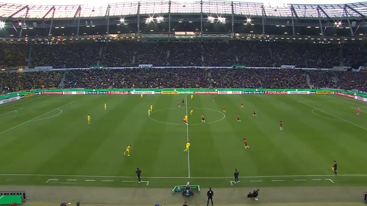 【集锦】德国杯-穆科科造乌龙贝林厄姆点射 多特2-0汉诺威晋级（德国队穆科科）