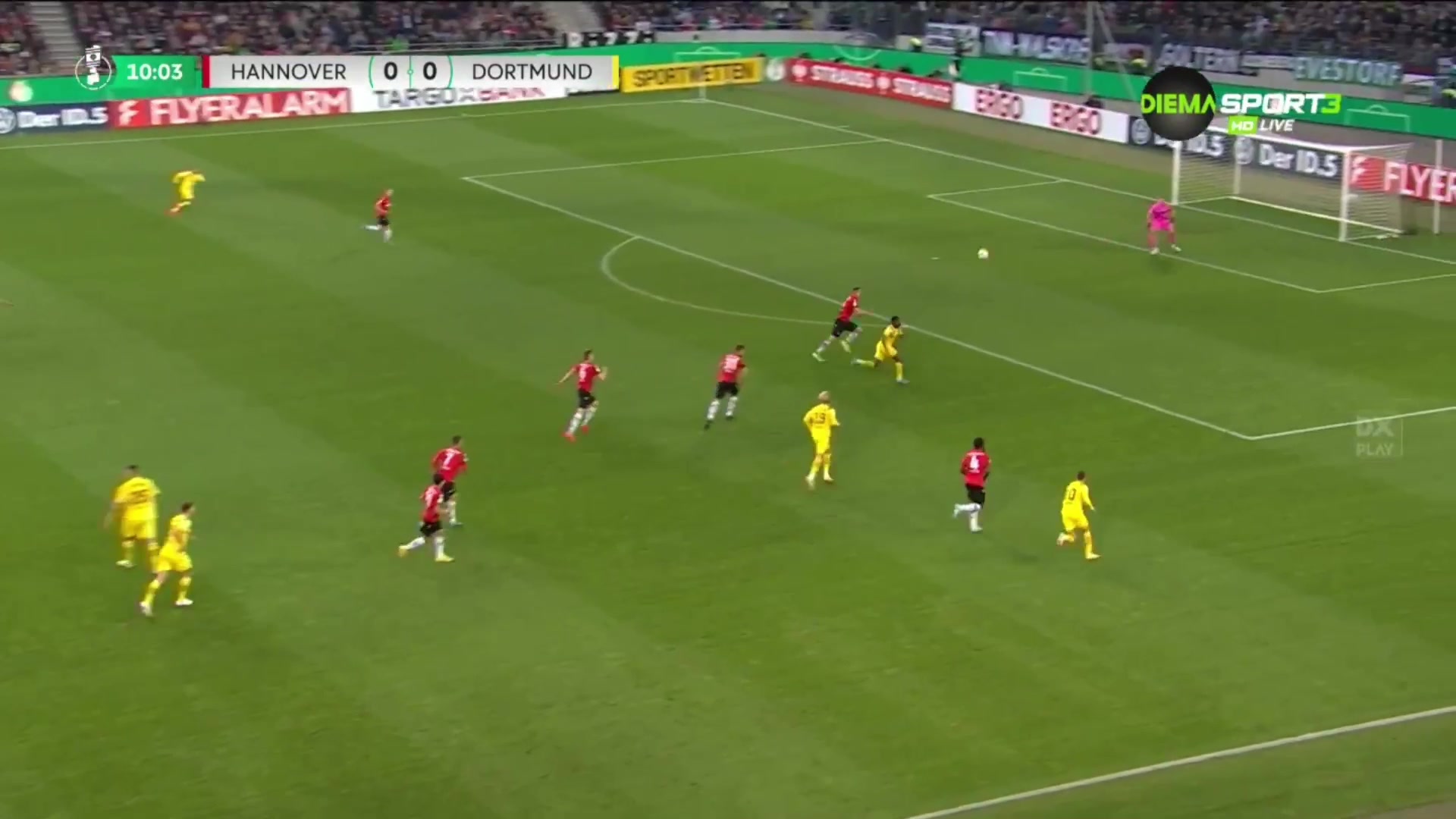 多特先拔头筹！穆科科底线小角度推射造乌龙（多特小将穆科科会长到多高）