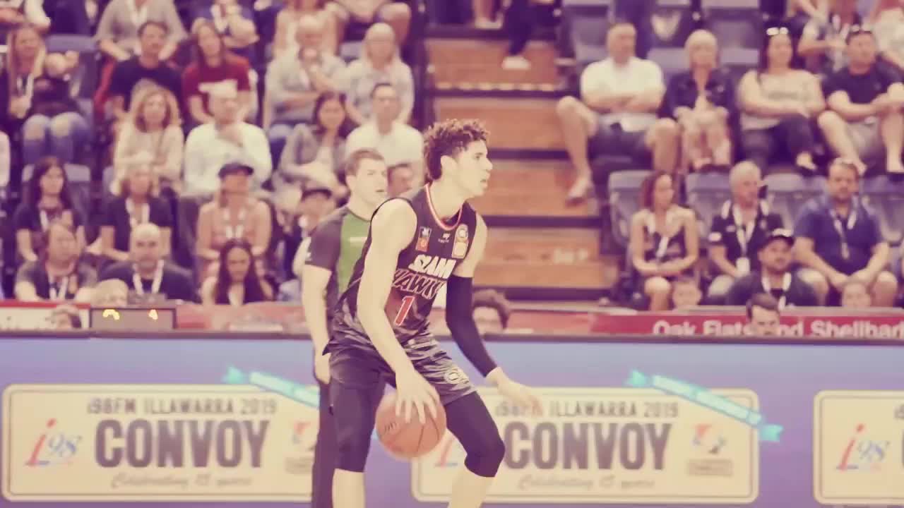 （拉梅洛鲍尔球衣什么时候出）这天赋比他哥如何？拉梅洛-鲍尔19-20赛季NBL十佳球