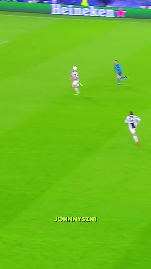 （两人互相喂饭的游戏叫什么名字）下饭操作！这两队搁这互相喂饭呢