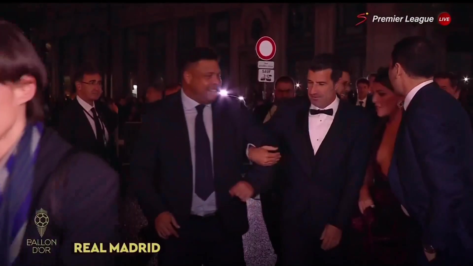 （隔扣背景）好凶残！这记背框隔扣什么水平？