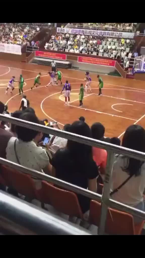 （不会运球怎么办?）不会运球照样虐对面