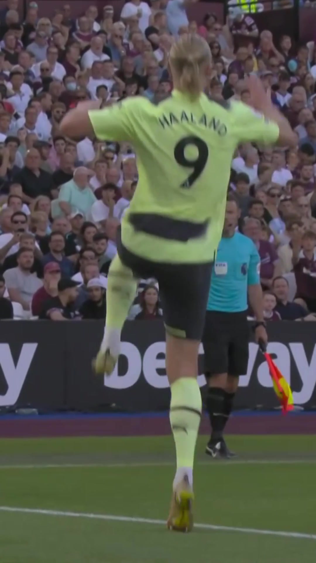 （万圣伟近况）万圣伟自曝曾想过离开CBA 能为家乡球队效力是很有意义的事