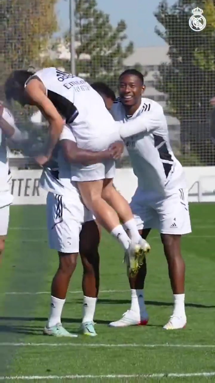 （静雨说nba）妹纸有点甜！静雨：NBA中哪位球员最可爱？