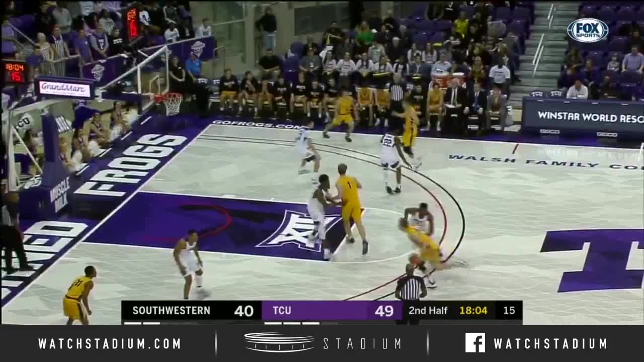 （德斯蒙德·贝恩）【新秀巡礼】德斯蒙德-贝恩：兢兢业业老新秀 勤勤恳恳神射手