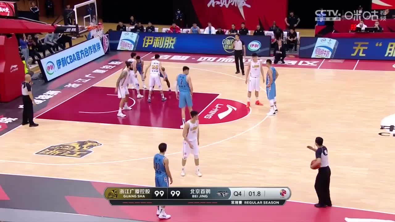 （吉布森绝杀视频）高难度！吉布森1.8秒转身跳投绝杀广厦