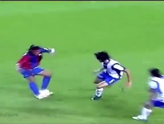 不满裁判判罚 史鸿飞和李楠纷纷吃T