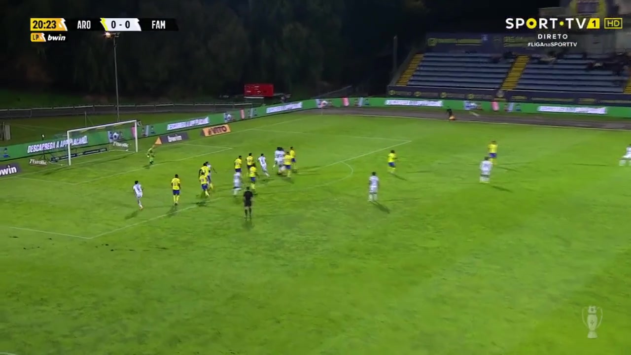 （霍华德和波什谁高）扎心 霍华德和波普抱总冠军奖杯和艾弗森聚会