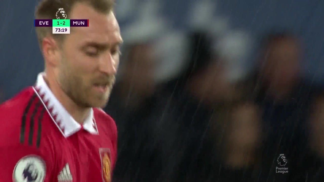 （富兰克林救人）富兰克林为救球不慎撞倒小姐姐