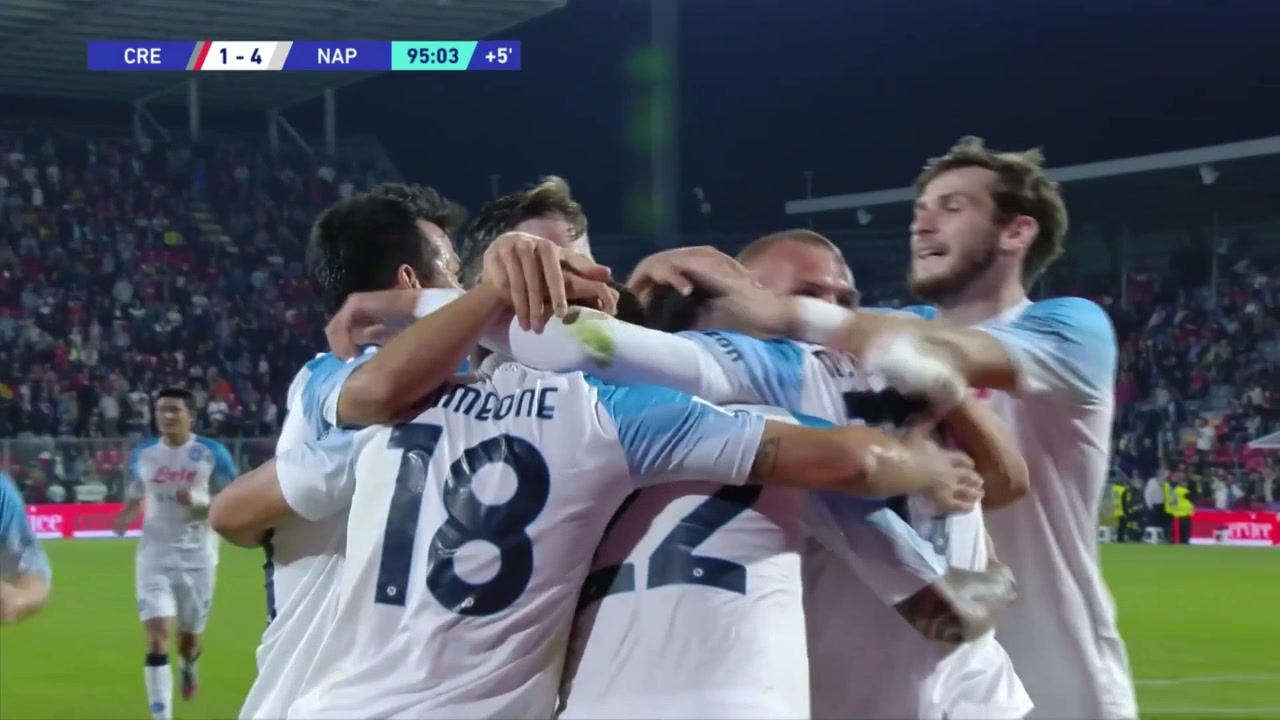 （隔扣锦集）猛啊！小伙实战中一记霸气隔扣