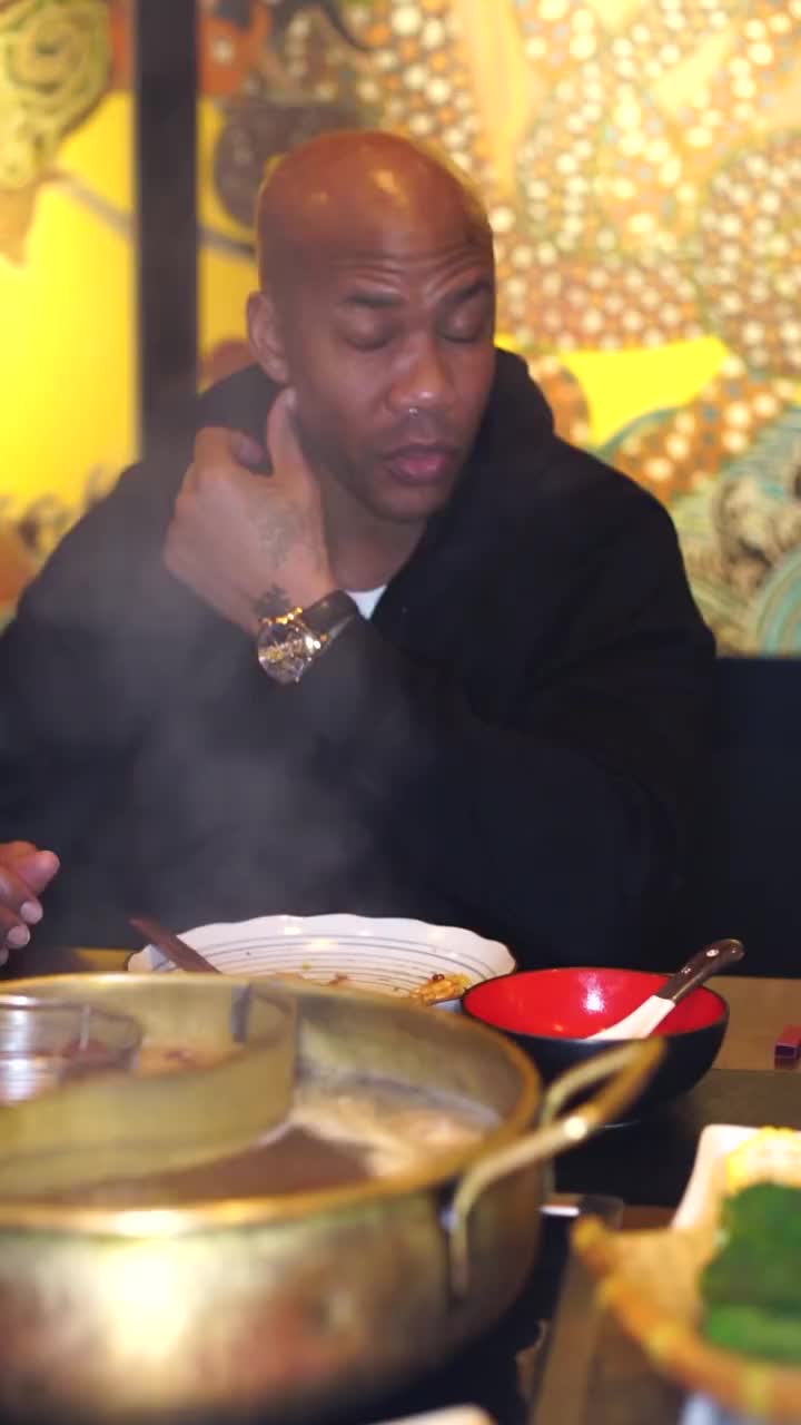 （马布里吃中国美食）马布里谈中国“奇怪”的饮食：吃过乌龟！